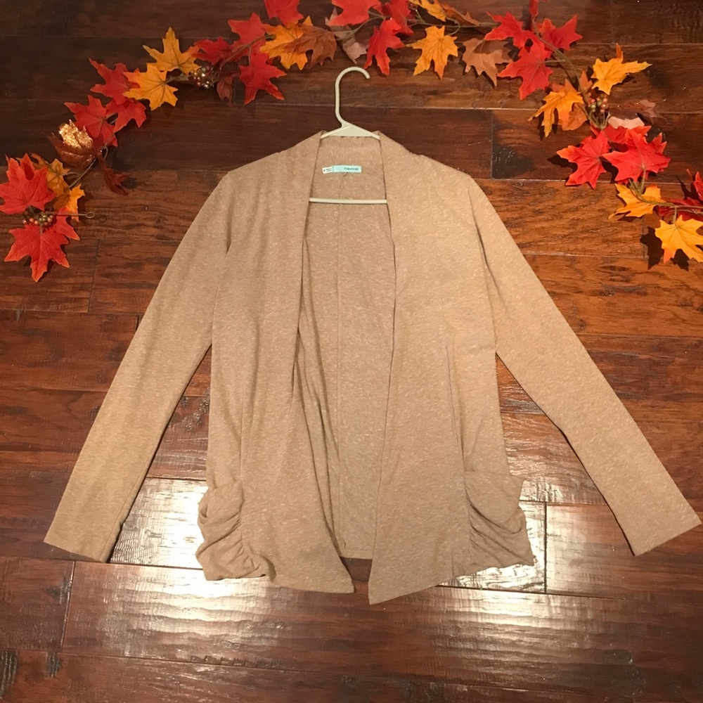 Tan Maurices Cardigan Size M